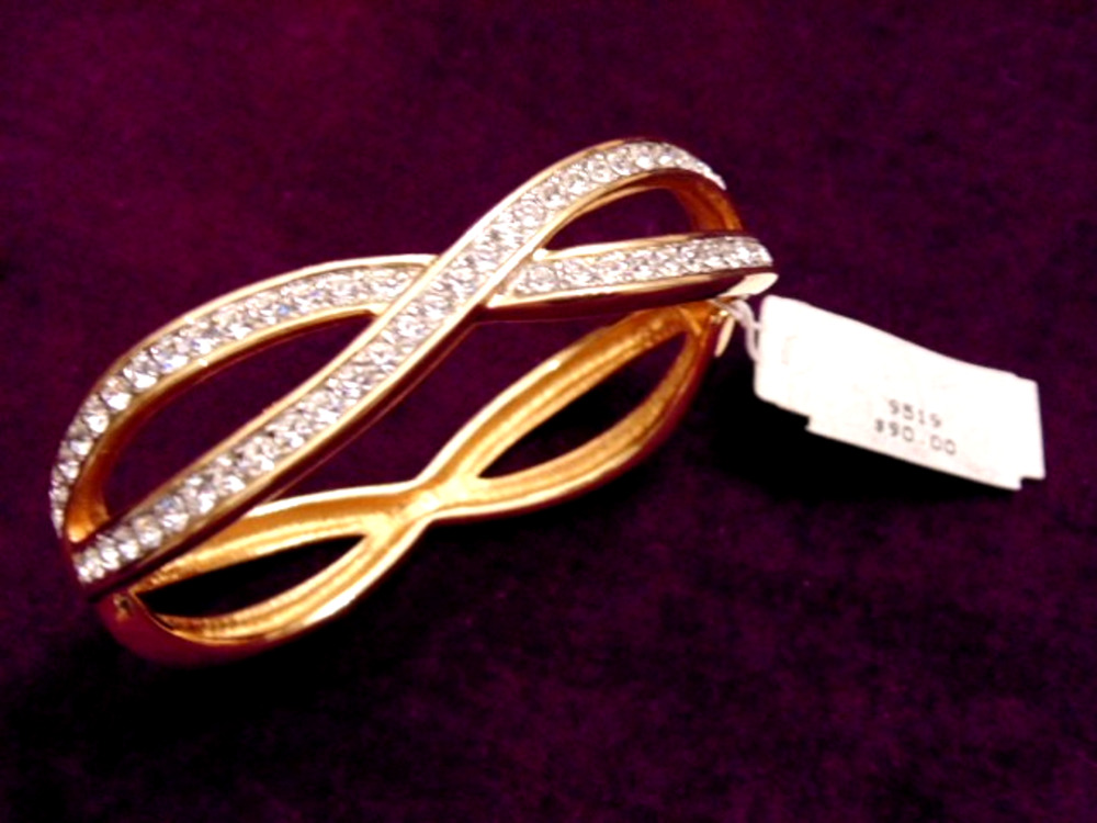 Vtg 80s Sparkling Pave Swarovski Crystal Hinged Bangle Gold Plated SAL Deadstock
